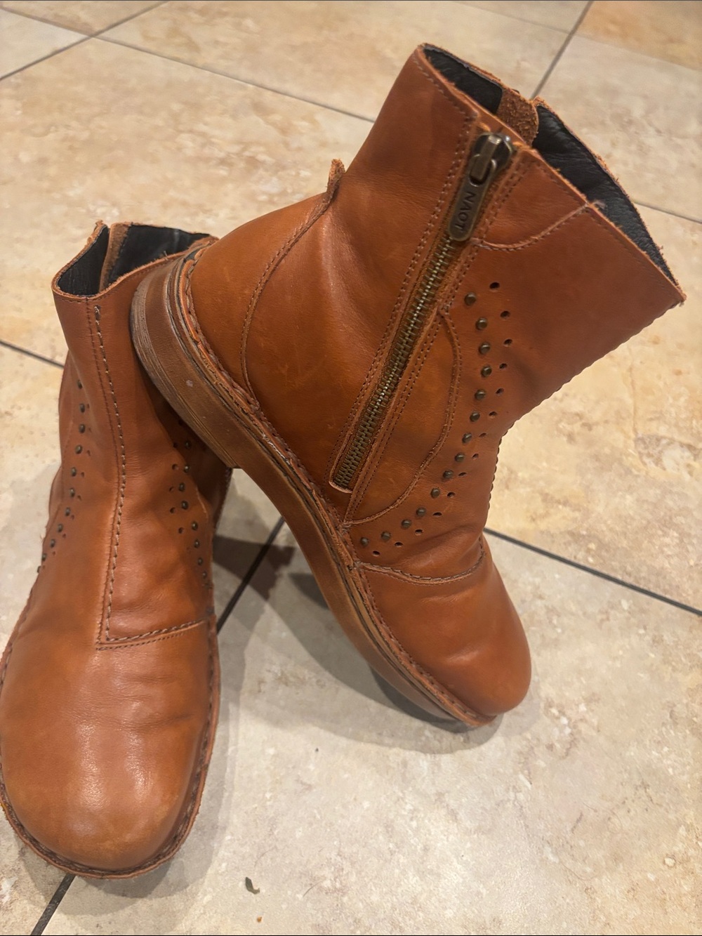 Naot Tan/Brown Leather Chukka Zip Boots size 37 chamel color - Picture 3 of 15